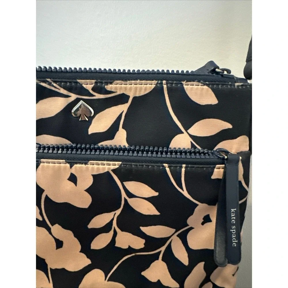 Kate Spade Jae Garden Vine Nylon Crossbody Purse Bag Navy Floral T